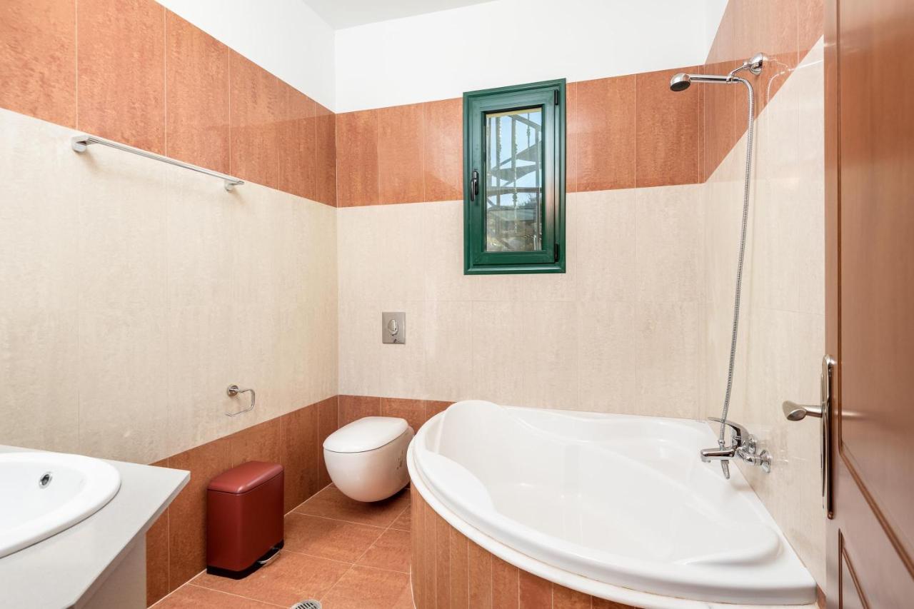 Siena Pool Villa Коскіну Екстер'єр фото